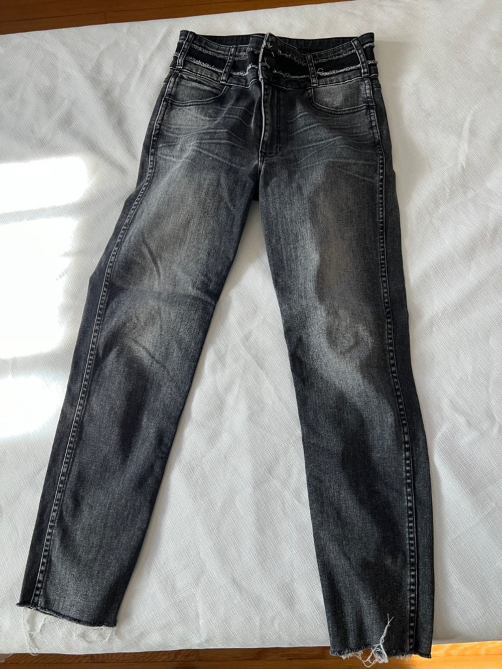Hudson women’s Black Wash Slim Jeans